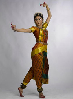 SICA's Nrithyotsav 2013: Bharatanatyam Performance (Azhagar Kuravanji ...