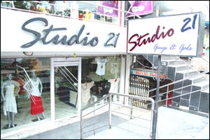 Studio 21