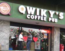 Qwiky's Coffee Pub