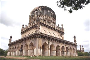 Quli Qutb Shahi Tombs