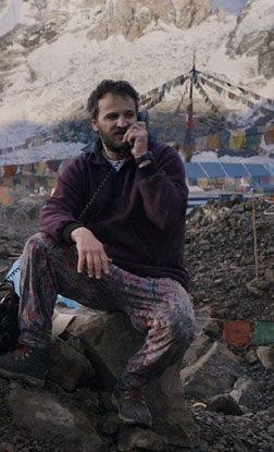 Everest (Hindi) (hindi) - show timings, theatres list